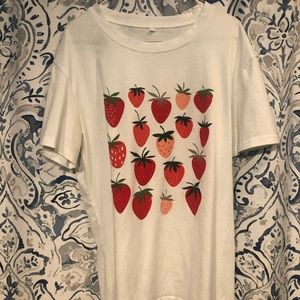 AM Amazon strawberry tshirt